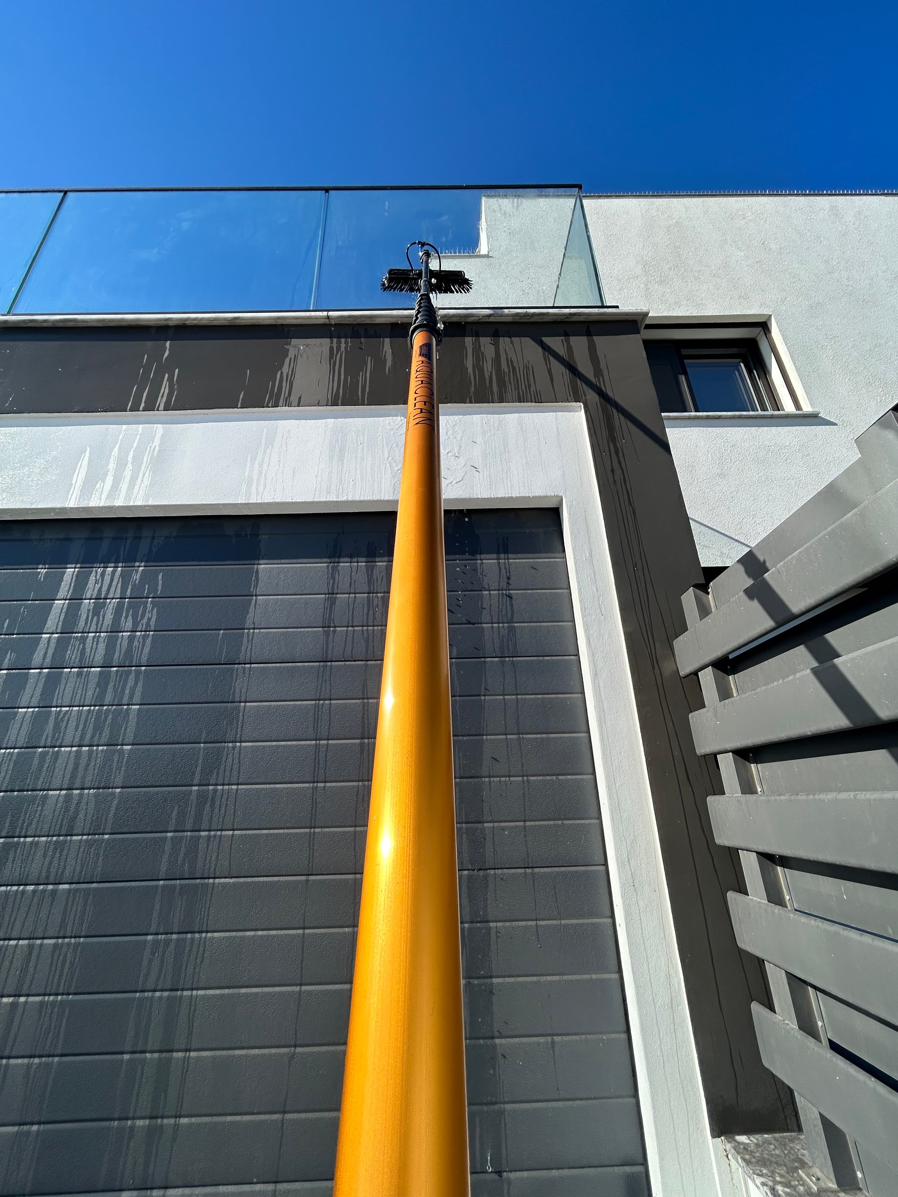 Window cleaning detail